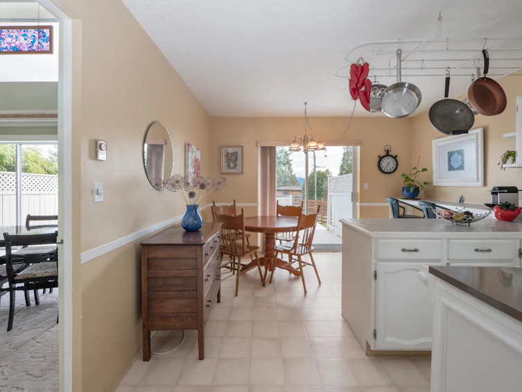 170 Pike Road, Gibsons, BC, V0N 1V6 - 15