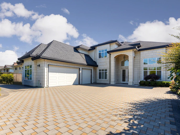 6160 Granville Avenue, Richmond, BC, V7C 1G1