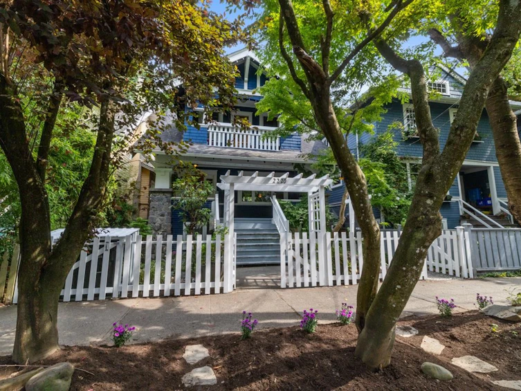 2220 Stephens Street, Vancouver, BC, V6K 3W6 - 2