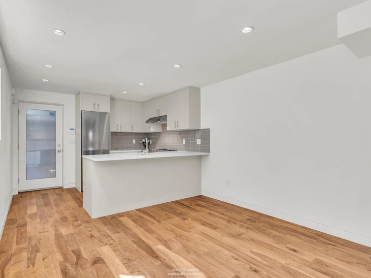 534 E 29th Avenue, Vancouver, BC, V5V 2R9 - 28