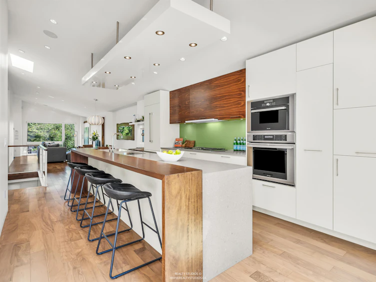 534 E 29th Avenue, Vancouver, BC, V5V 2R9 - 5