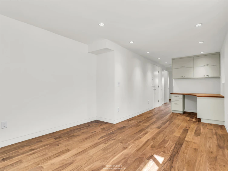 534 E 29th Avenue, Vancouver, BC, V5V 2R9 - 24