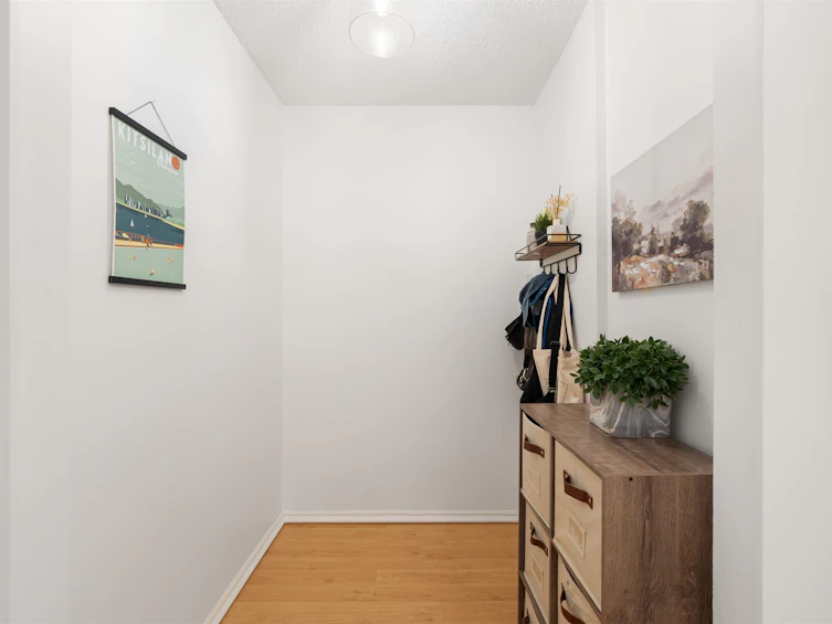 304-212 Forbes Avenue, North Vancouver, BC, V7M 3E5 - 6