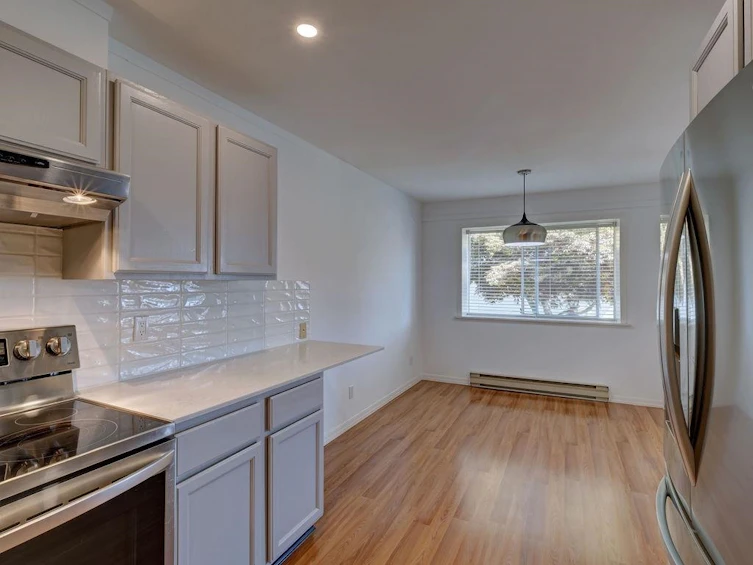18-767 North Road, Gibsons, BC, V0N 1V9 - 10