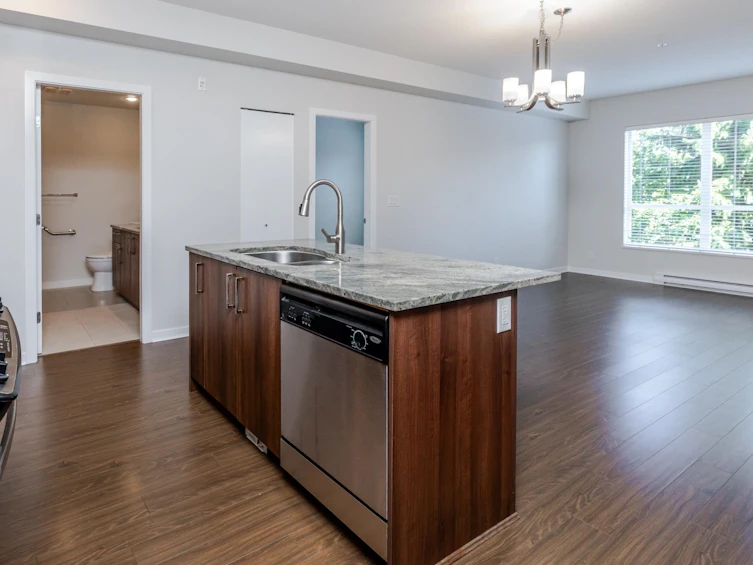 215-6460 194 Street, Surrey, BC, V3S 1T1 - 7