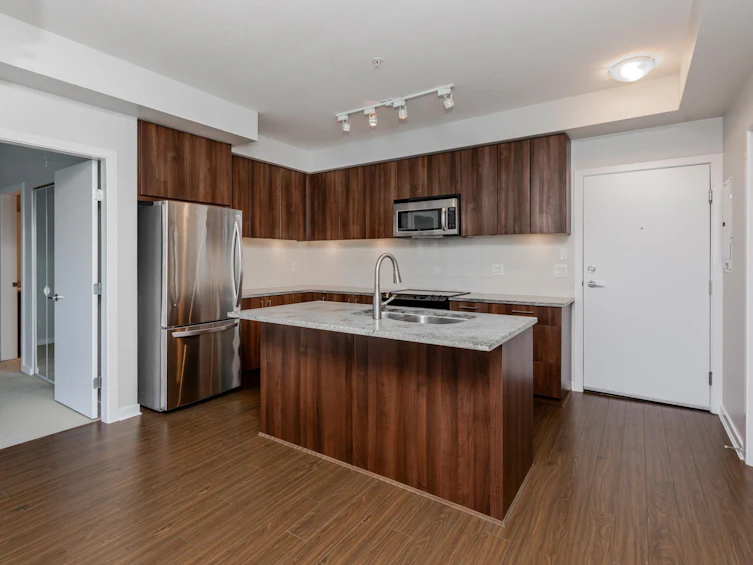 215-6460 194 Street, Surrey, BC, V3S 1T1 - 3