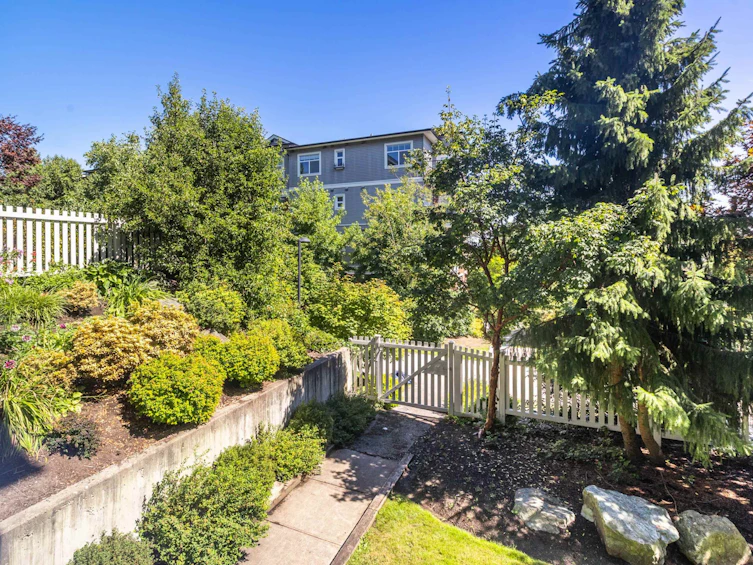 215-6460 194 Street, Surrey, BC, V3S 1T1 - 31