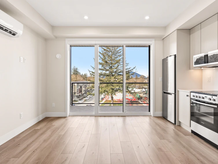 316-45511 Campus Drive, Chilliwack, BC, V2R 6K8 - 4