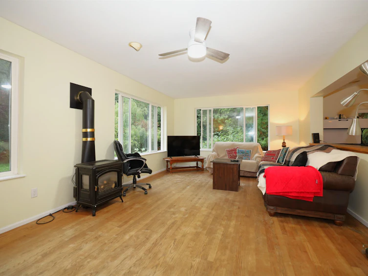 1161 Rosamund Road, Gibsons, BC, V0N 1V3 - 9