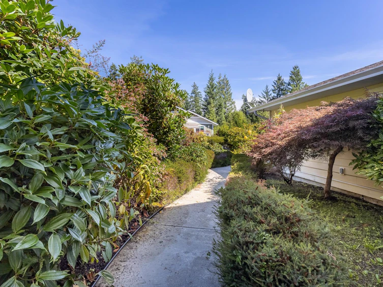 23-12710 Lagoon Road, Pender Harbour Egmont, BC, V0N 2H1 - 3