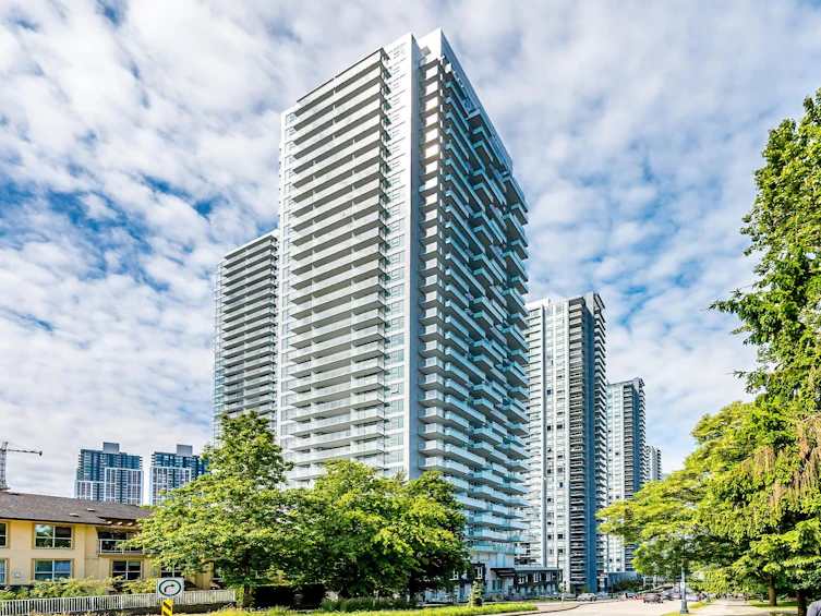611-13778 100 Avenue, Surrey, BC, V3T 0V3 - 2