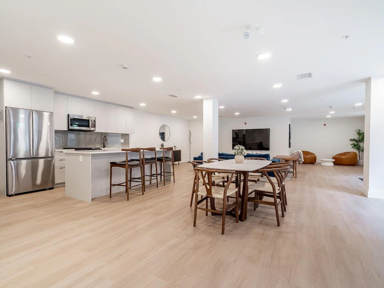 608-3528 146a Street, Surrey, BC, V4P 0H4 - 34