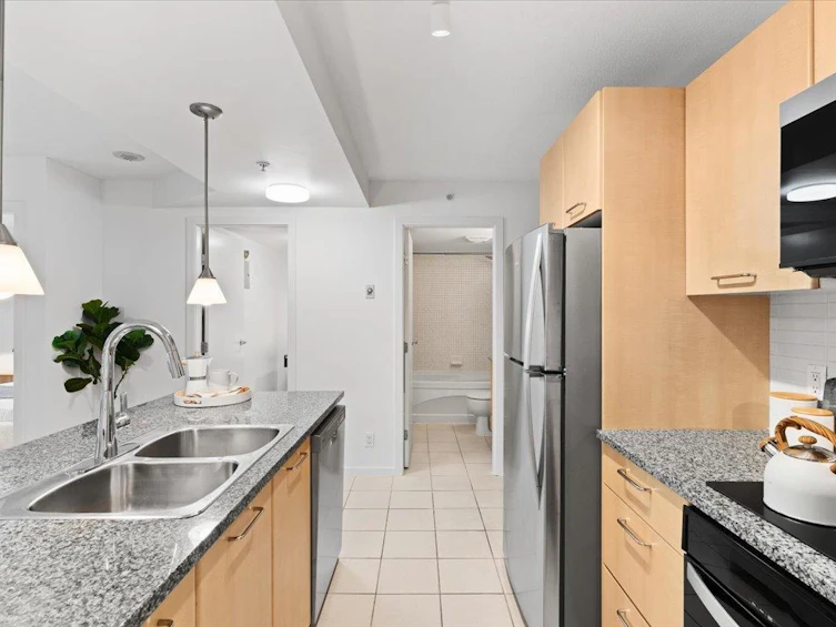 203-1155 Seymour Street, Vancouver, BC, V6B 1K2 - 7