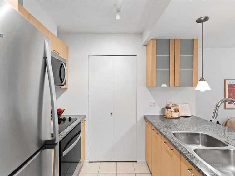203-1155 Seymour Street, Vancouver, BC, V6B 1K2 - 9