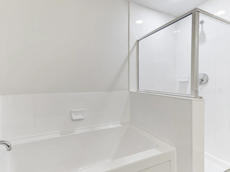 805-221 Union Street, Vancouver, BC, V6A 0B4 - 23