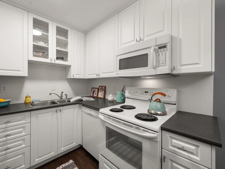 207-1930 W 3rd Avenue, Vancouver, BC, V6J 1L1 - 16