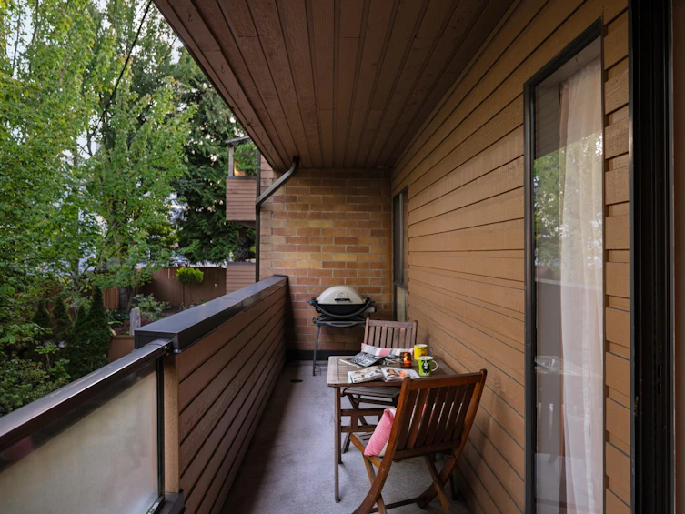 207-1930 W 3rd Avenue, Vancouver, BC, V6J 1L1 - 10
