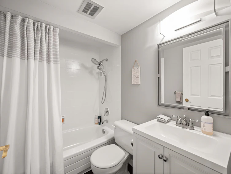 207-1930 W 3rd Avenue, Vancouver, BC, V6J 1L1 - 21