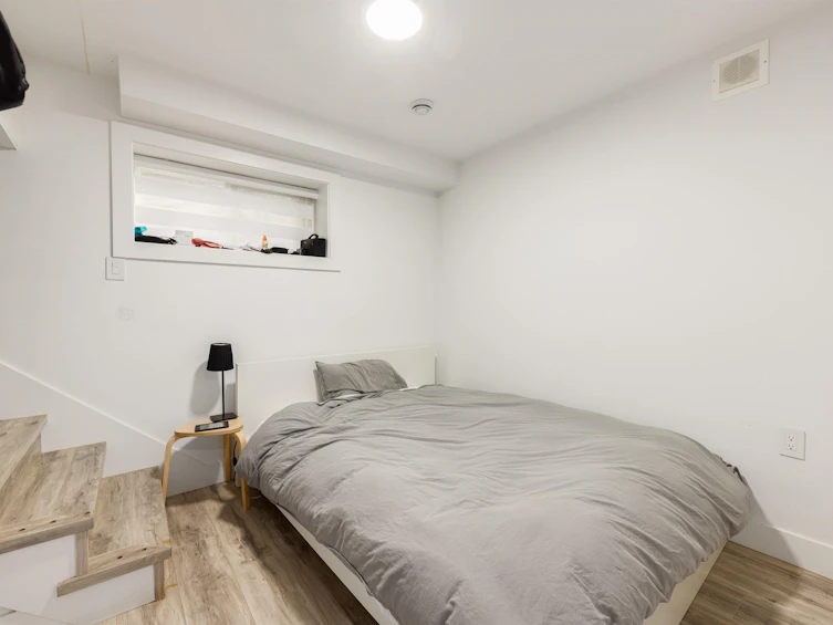 2055 Venables Street, Vancouver, BC, V5L 2J1 - 24