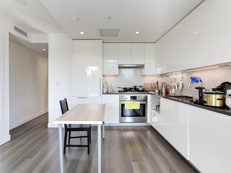 403-8181 Chester Street, Vancouver, BC, V5X 0J9 - 4