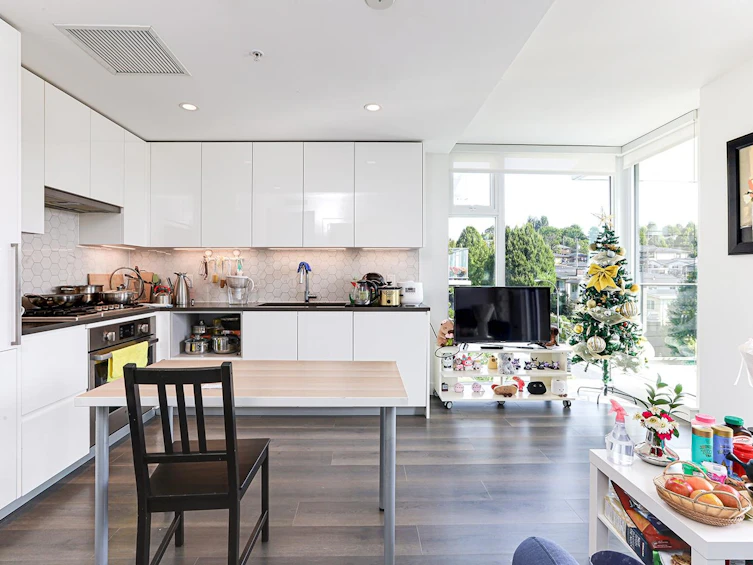 403-8181 Chester Street, Vancouver, BC, V5X 0J9 - 5