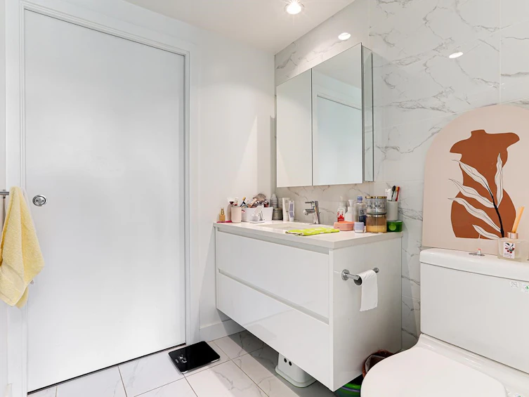 403-8181 Chester Street, Vancouver, BC, V5X 0J9 - 13