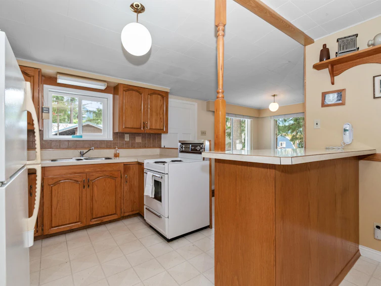 345 Balsam Street, Cultus Lake, BC, V2R 4Y8 - 9