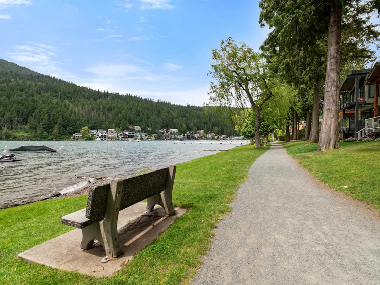 345 Balsam Street, Cultus Lake, BC, V2R 4Y8 - 31