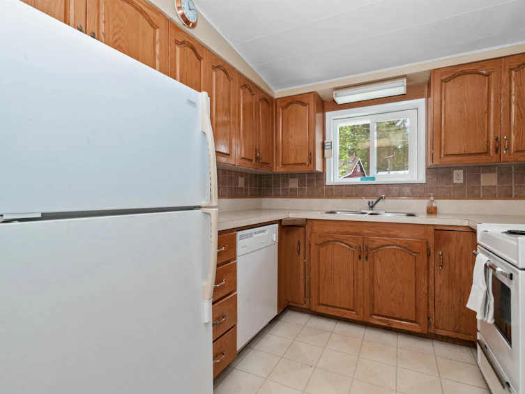 345 Balsam Street, Cultus Lake, BC, V2R 4Y8 - 5