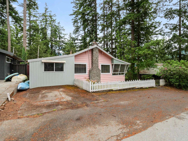 345 Balsam Street, Cultus Lake, BC, V2R 4Y8 - 30