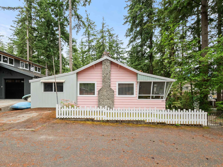 345 Balsam Street, Cultus Lake, BC, V2R 4Y8