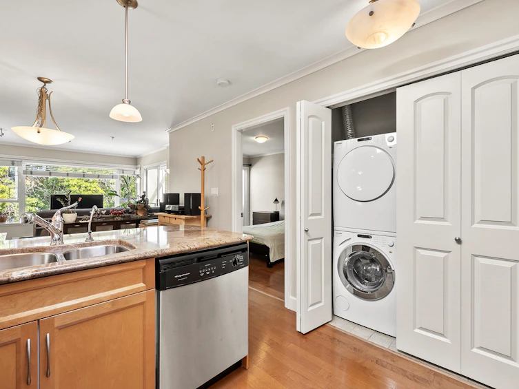401-2103 W 45th Avenue, Vancouver, BC, V6M 2J2 - 7