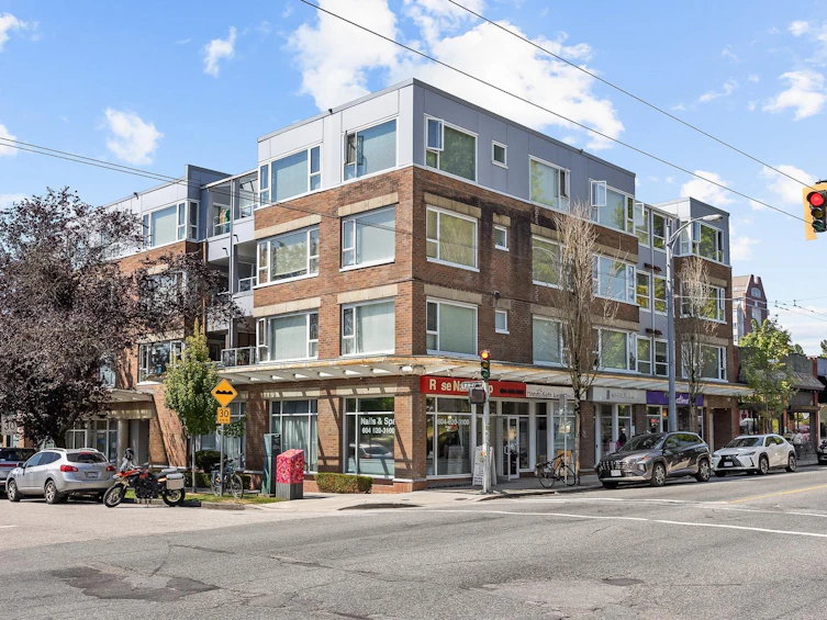 401-2103 W 45th Avenue, Vancouver, BC, V6M 2J2