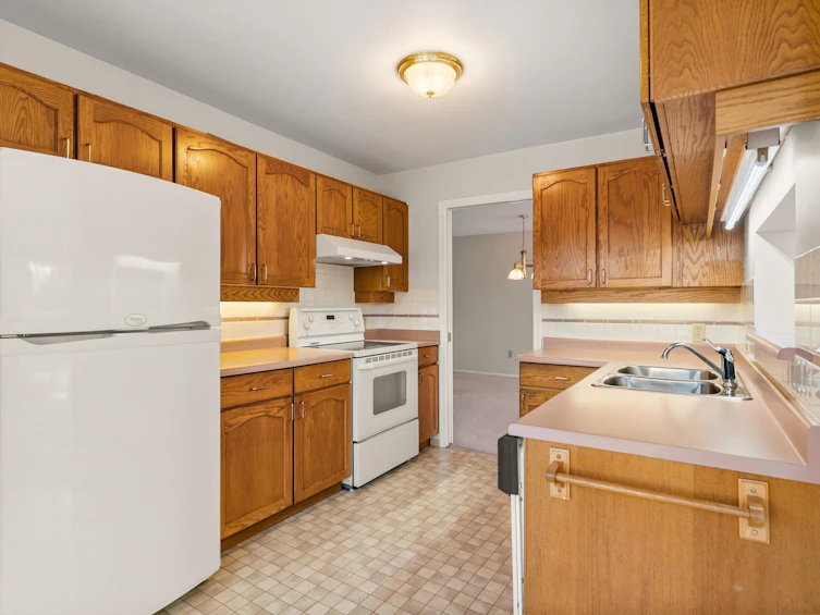 211-7251 Minoru Boulevard, Richmond, BC, V6Y 3P5 - 10