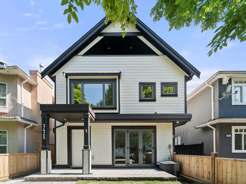 3425 Archimedes Street, Vancouver BC V5R 4W4