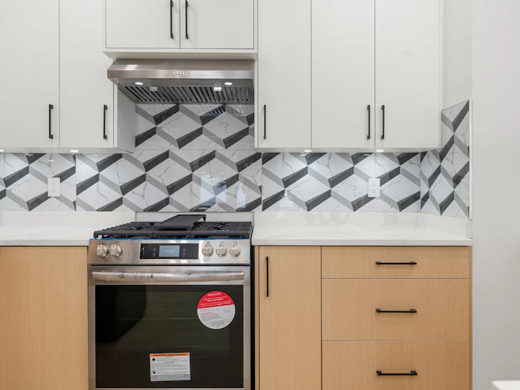 3425 Archimedes Street, Vancouver, BC, V5R 4W4 - 20