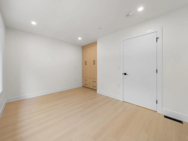 3425 Archimedes Street, Vancouver, BC, V5R 4W4 - 29
