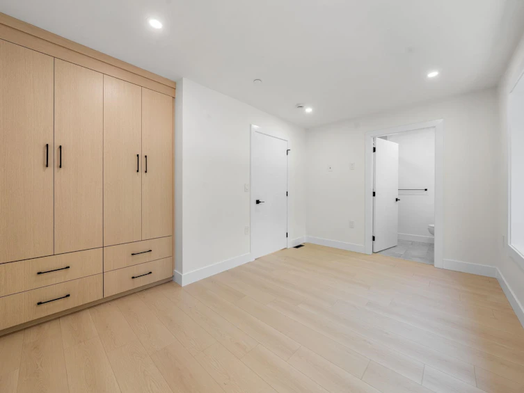 3425 Archimedes Street, Vancouver, BC, V5R 4W4 - 30