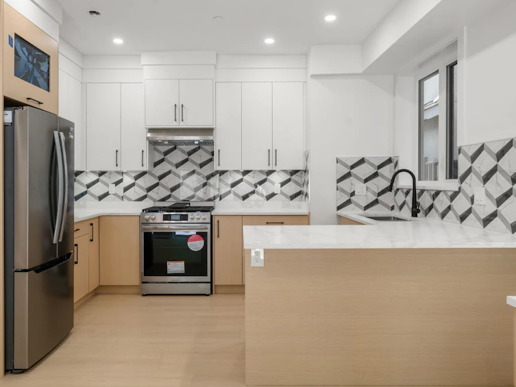 3425 Archimedes Street, Vancouver, BC, V5R 4W4 - 17