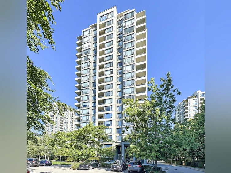 806-4178 Dawson Street, Burnaby, BC, V5C 0A1 - 2
