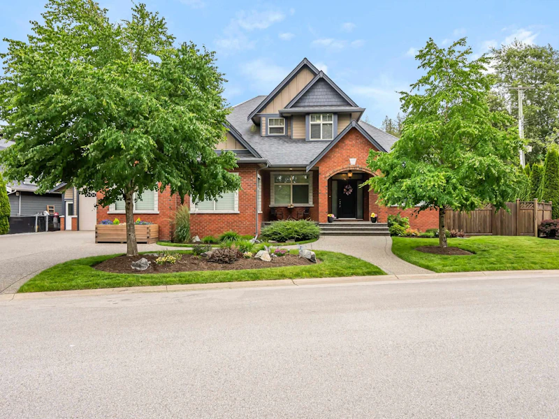 5214 219a Street, Langley BC V2Y 0G6
