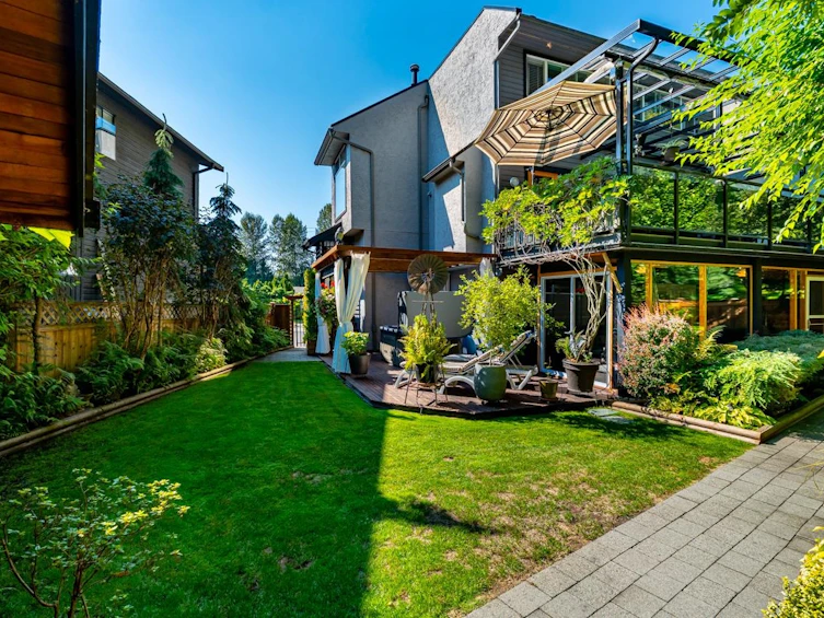 2674 Sparrow Court, Coquitlam, BC, V3E 1G9 - 38