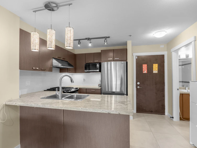 219-9500 Odlin Road, Richmond, BC, V6X 0H5 - 7