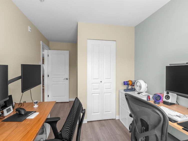 219-9500 Odlin Road, Richmond, BC, V6X 0H5 - 14