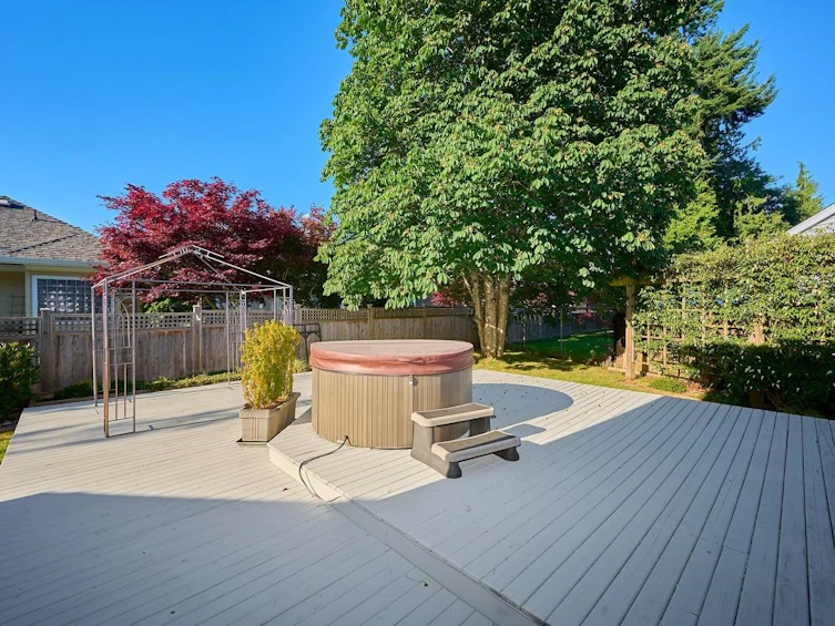 14323 18 Avenue, Surrey, BC, V4A 7K1 - 3