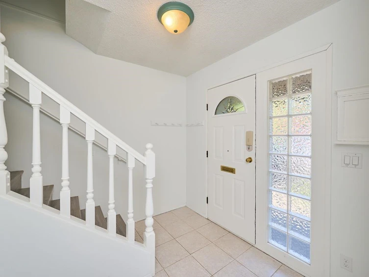 14323 18 Avenue, Surrey, BC, V4A 7K1 - 11