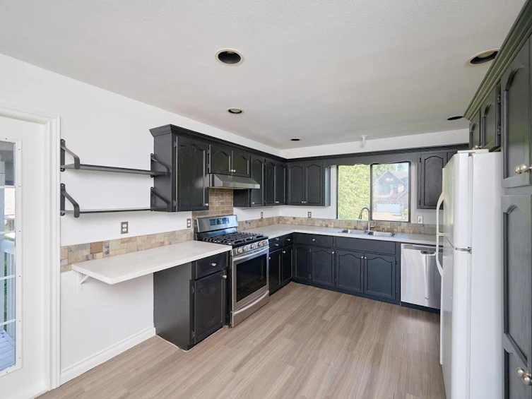 14323 18 Avenue, Surrey, BC, V4A 7K1 - 7