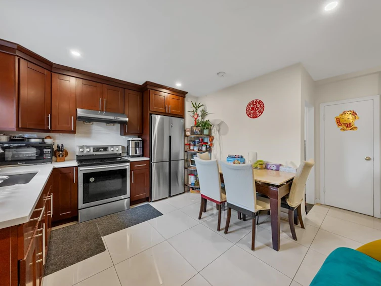 1975 E 52nd Avenue, Vancouver, BC, V5P 1W6 - 4