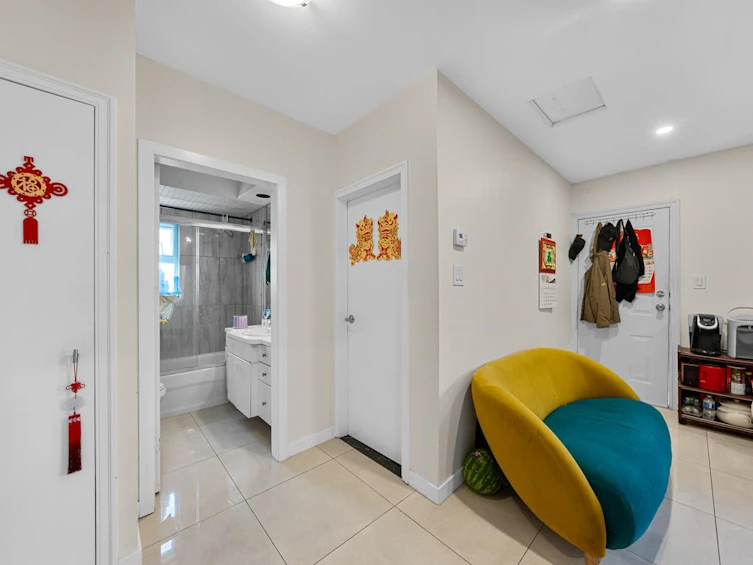 1975 E 52nd Avenue, Vancouver, BC, V5P 1W6 - 7