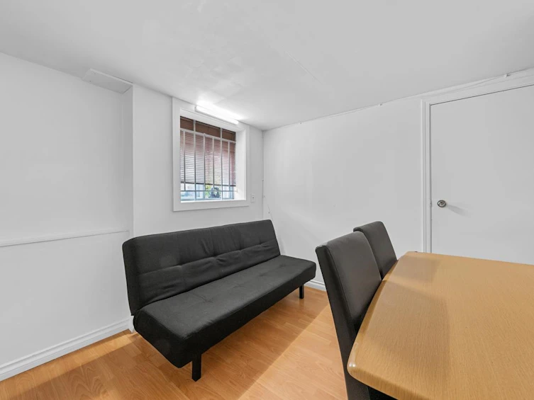 1975 E 52nd Avenue, Vancouver, BC, V5P 1W6 - 8